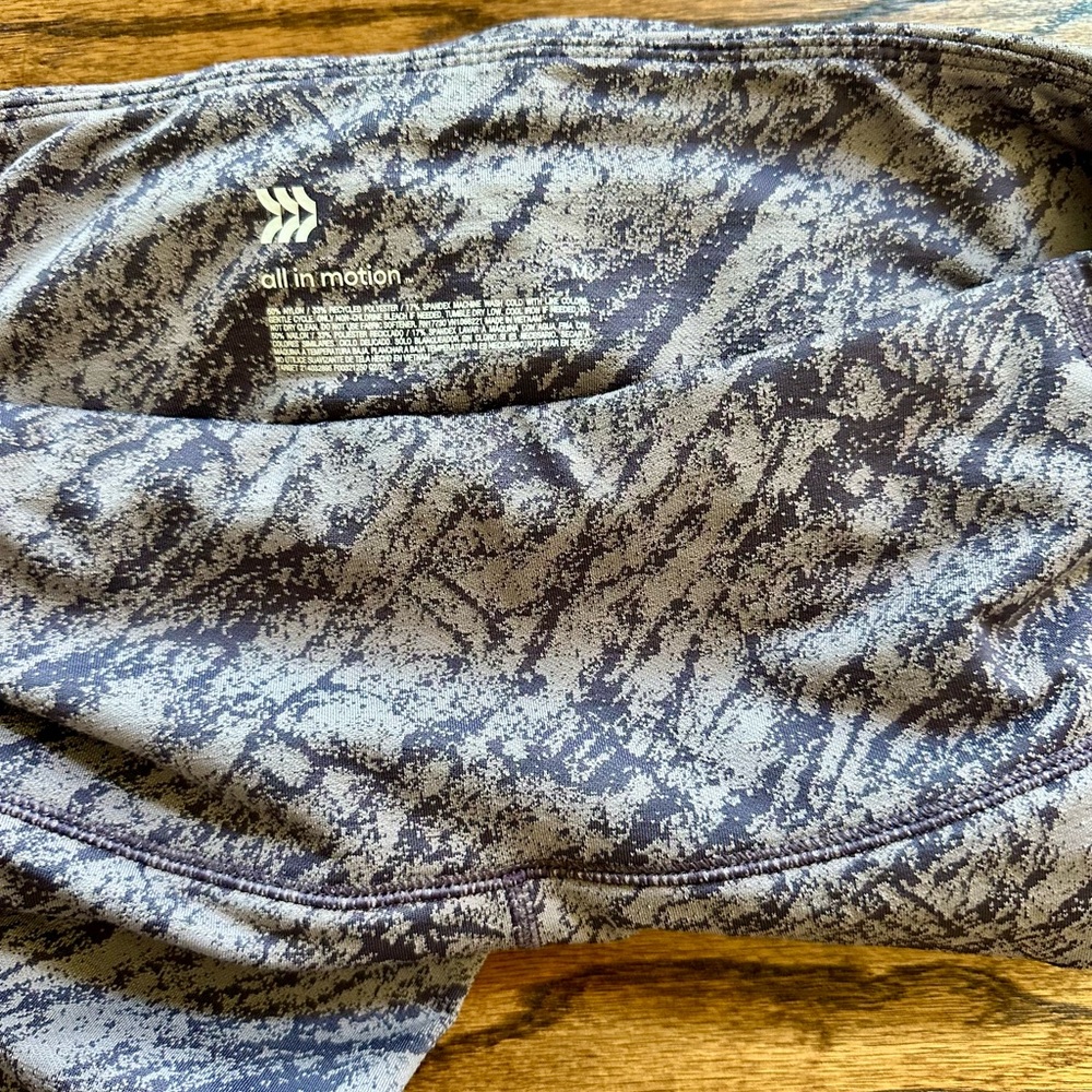 All In Motion Patterned Leggings - Picture 2 of 4